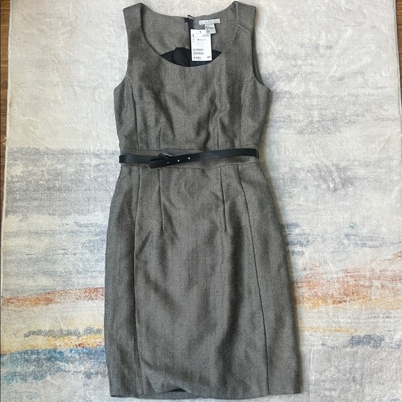 H&M Dresses & Skirts - (267)H&M Gray Midi Dress with Black Belt